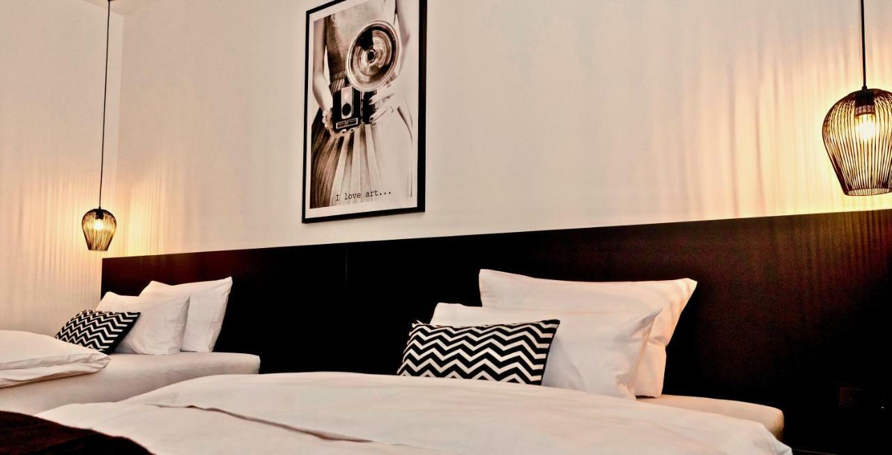 FDH Hotel Merian מראה חיצוני תמונה